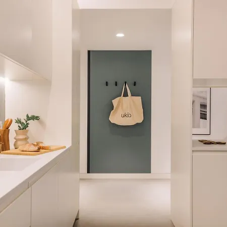 Alvor - 2 Bedrooms And Terrace In Santo Antonio Lisboa