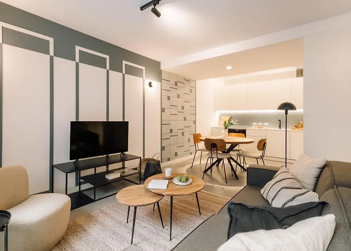 Alvor - 2 Bedrooms And Terrace In Santo Antonio Lisbon